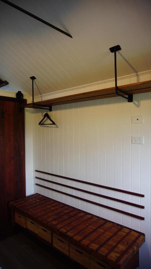 The Hut 56 Villa Whitianga Exteriör bild