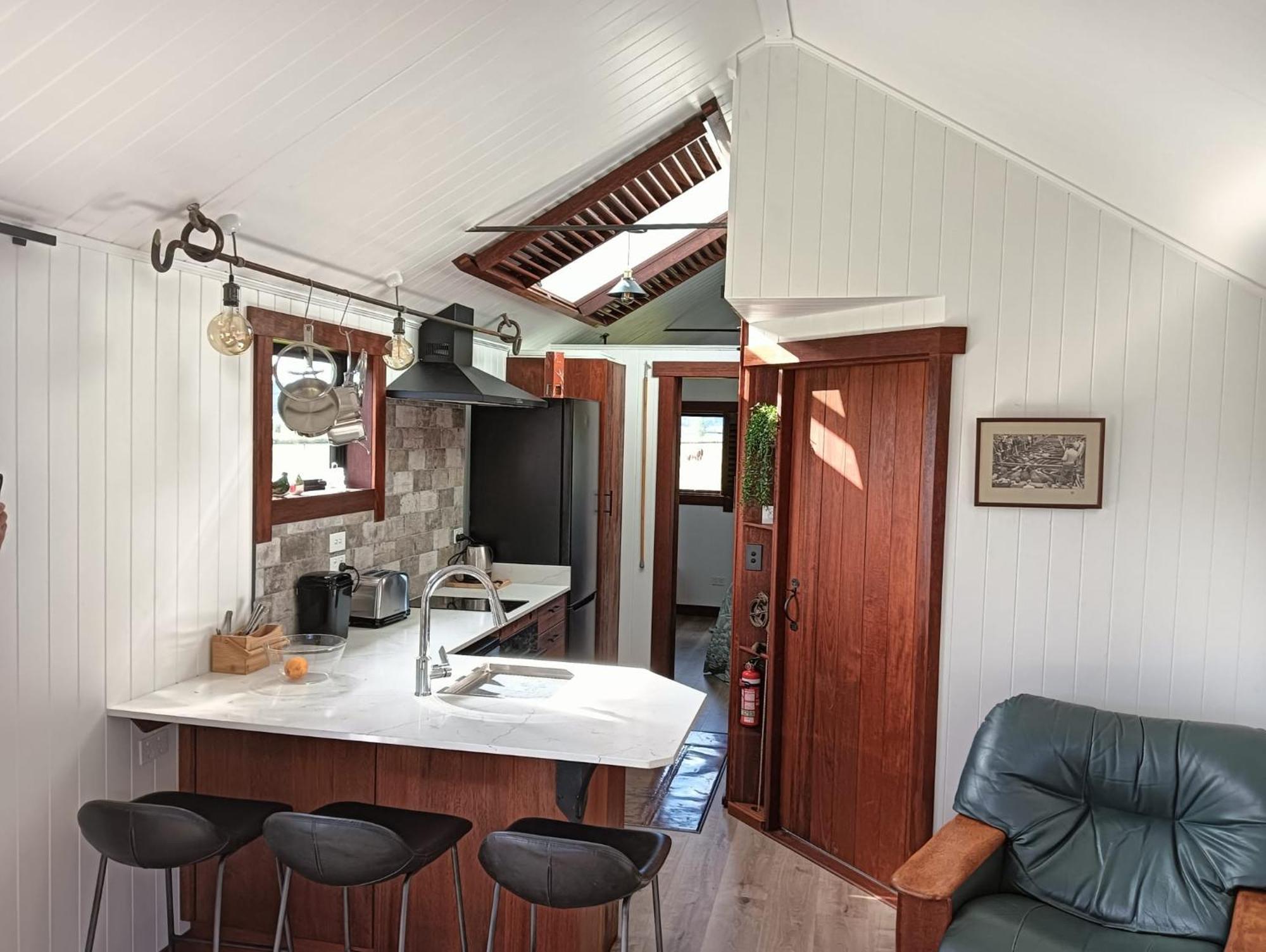The Hut 56 Villa Whitianga Exteriör bild
